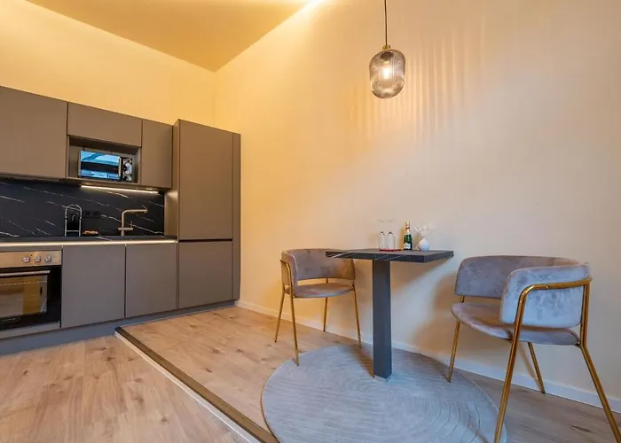 Llr Design Apartment- Santal Blush Im Zentrum Von アパート *